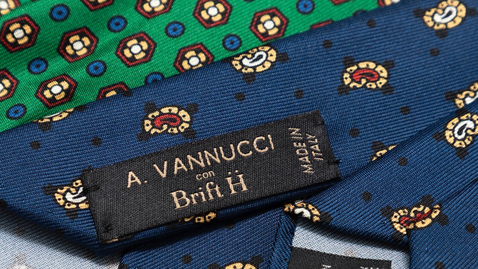 「Brift H製品通信」世界最高峰の一本を、日常に。— Brift H別注 Atto Vannucci ネクタイ—