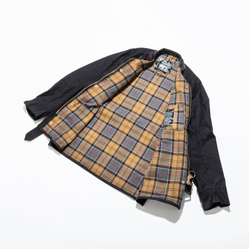 International Black 4crest c36 @ e2868c