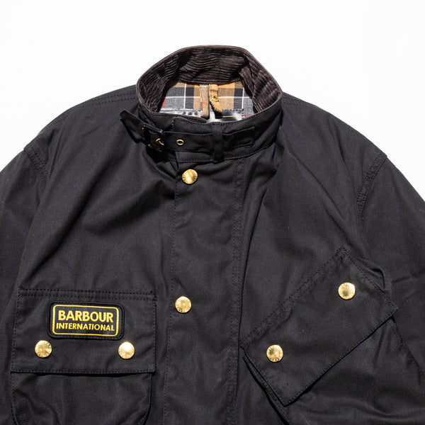 International Black 4crest c36 @ e2868c