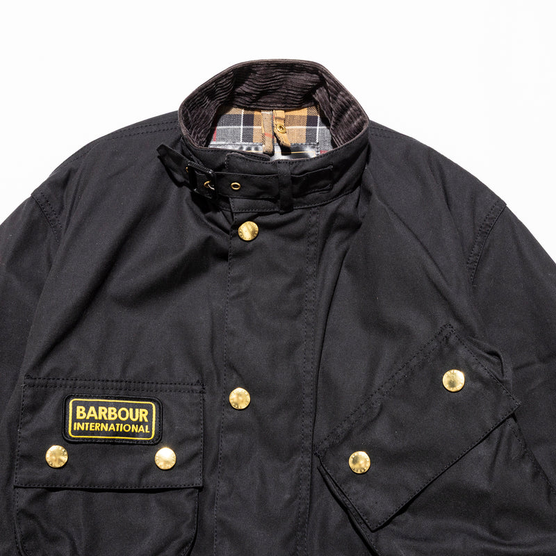 International Black 4crest c36 @ e2868c