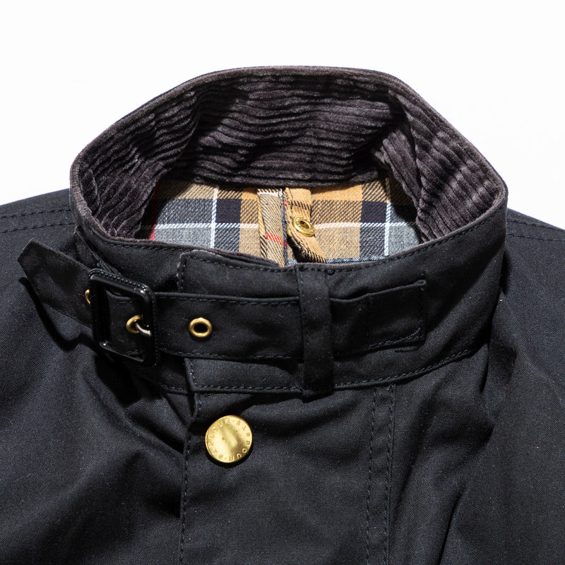 International Black 4crest c36 @ e2868c