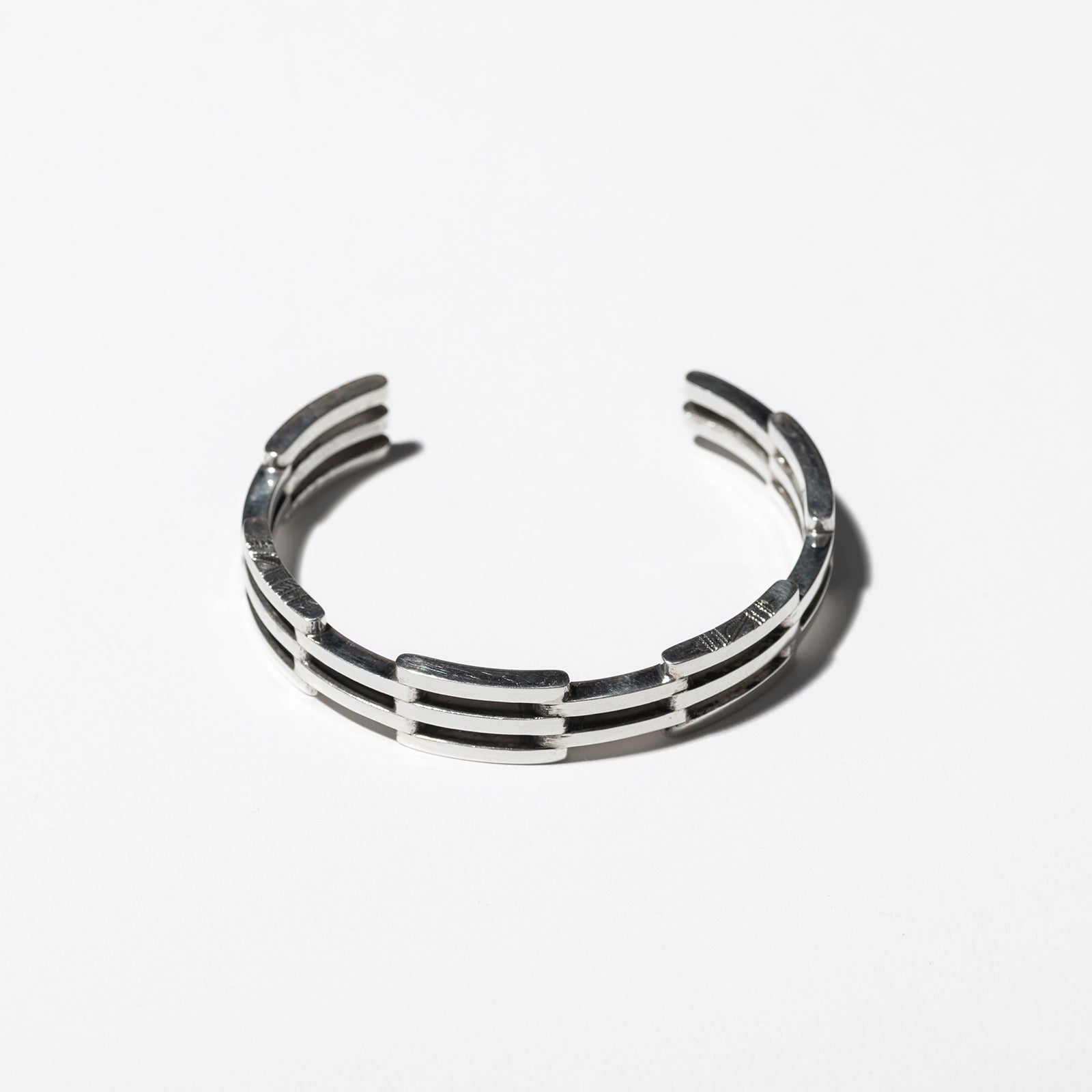 Brift H × cote /トゥアレグ シルバーバングル