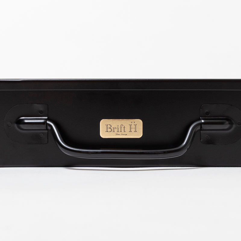 THE ATTACHÉ CASE – Brift H