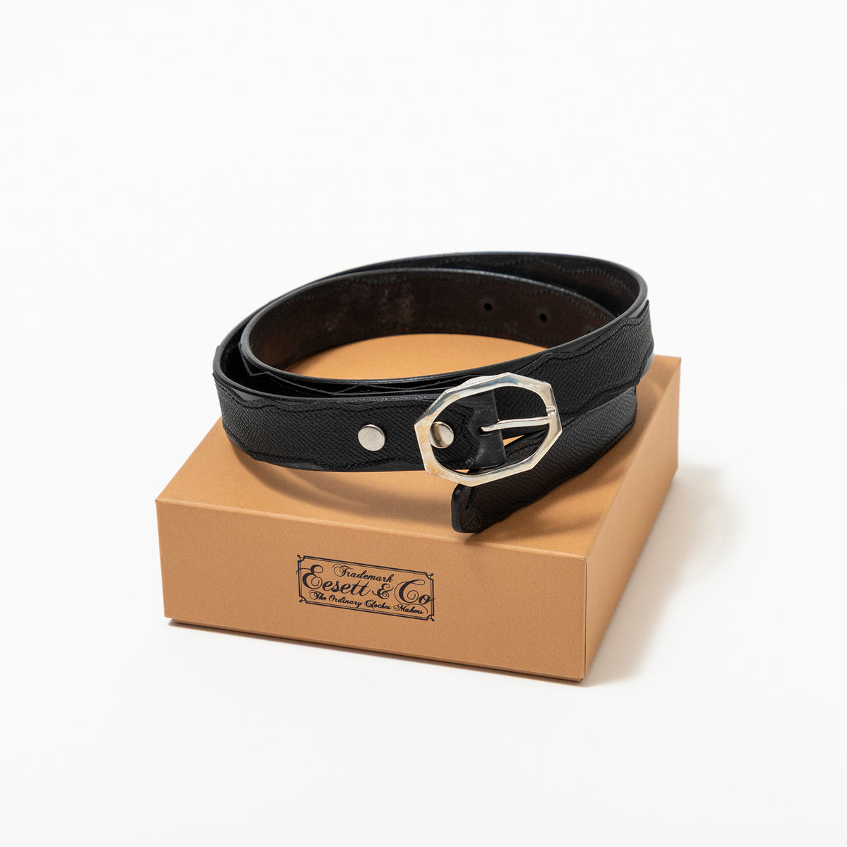 Brift H製品通信」洗練と情熱を纏う、eesett&coの限定のベルト。