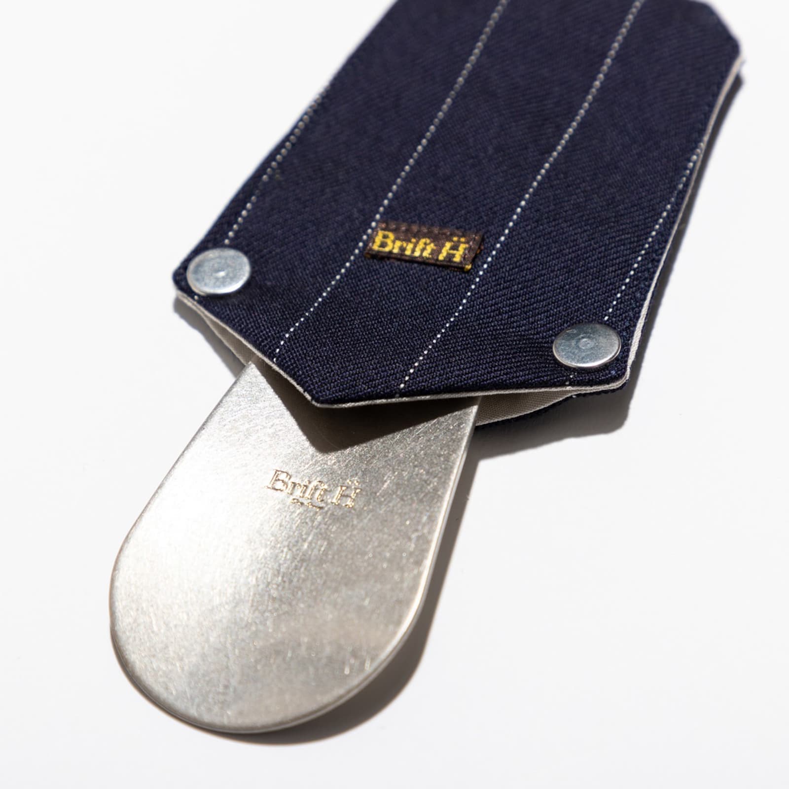 Brift H 15th Anniversary / Shoehorn clochette